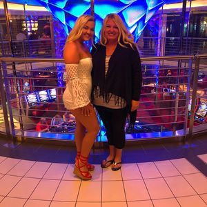 Meet your Posher, Angi